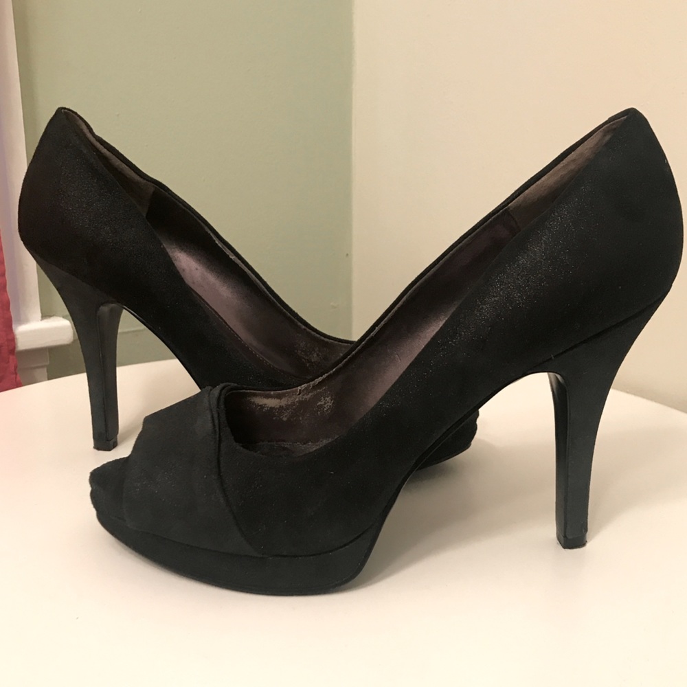 Nine West Black Suede Peep Toe Pumps